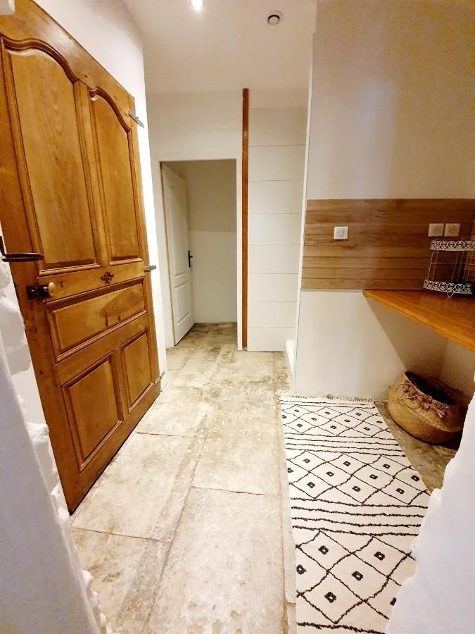 Appartement Palmiers et Crocos du vieux Nîmes Extérieur photo