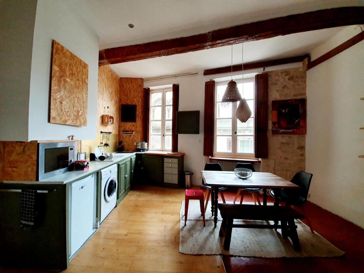 Appartement Palmiers et Crocos du vieux Nîmes Extérieur photo