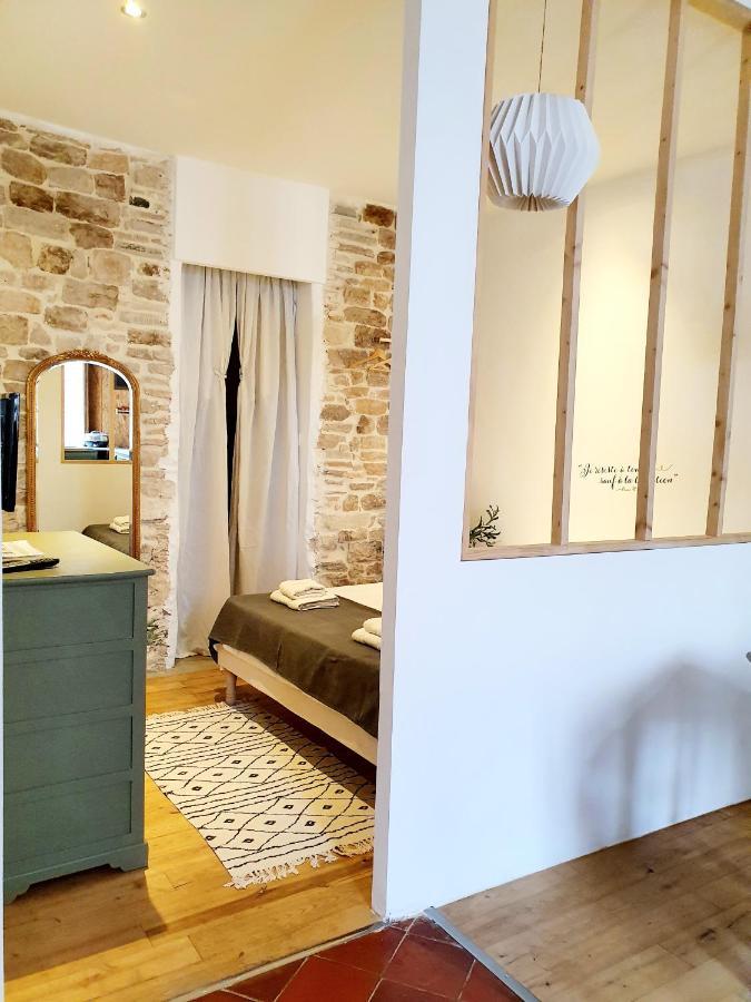 Appartement Palmiers et Crocos du vieux Nîmes Extérieur photo